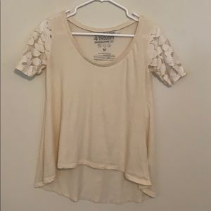 Threads 4 Thought t-shirt size M